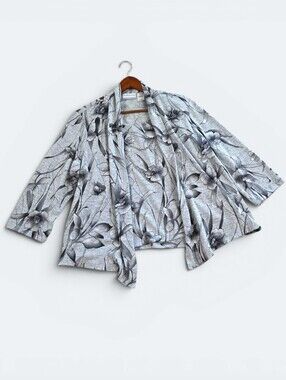 Alfred Dunner Grey Floral 2-in-1 Layered Cardigan Top with Necklace Size PL